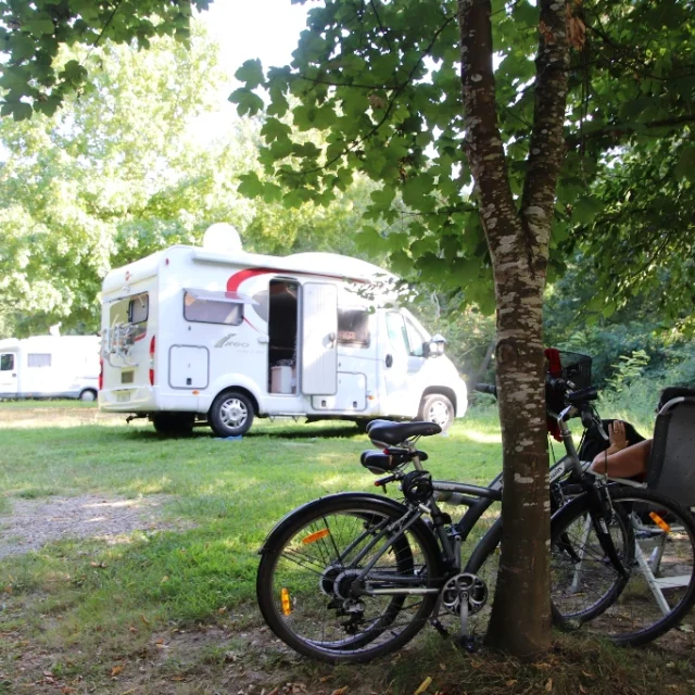 Aire De Camping Car Ferme Coumet