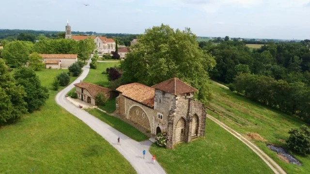 Chapelle De Maylis