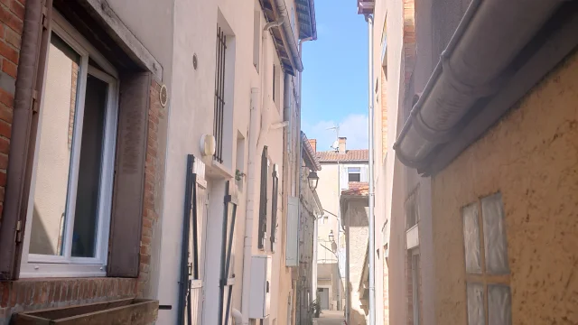 Rue de l'escaraillette - petite rue de la bastide de Monfort-en-Chalosse